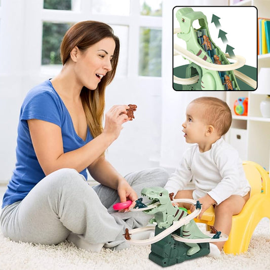 mama bébé jouent 